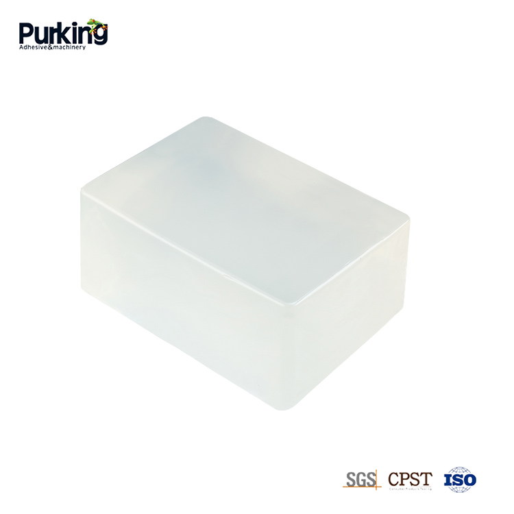 Forró olvadékragasztó felvitele.